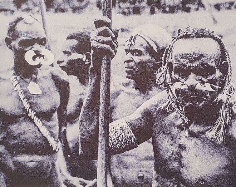 Файл:Асматы чб.jpg