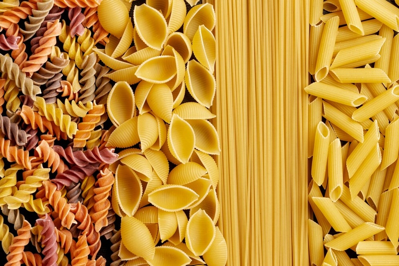 Файл:View-different-pasta-arrangement 23-2149224289.jpg