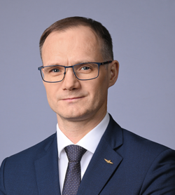 Попов Денис Сергеевич